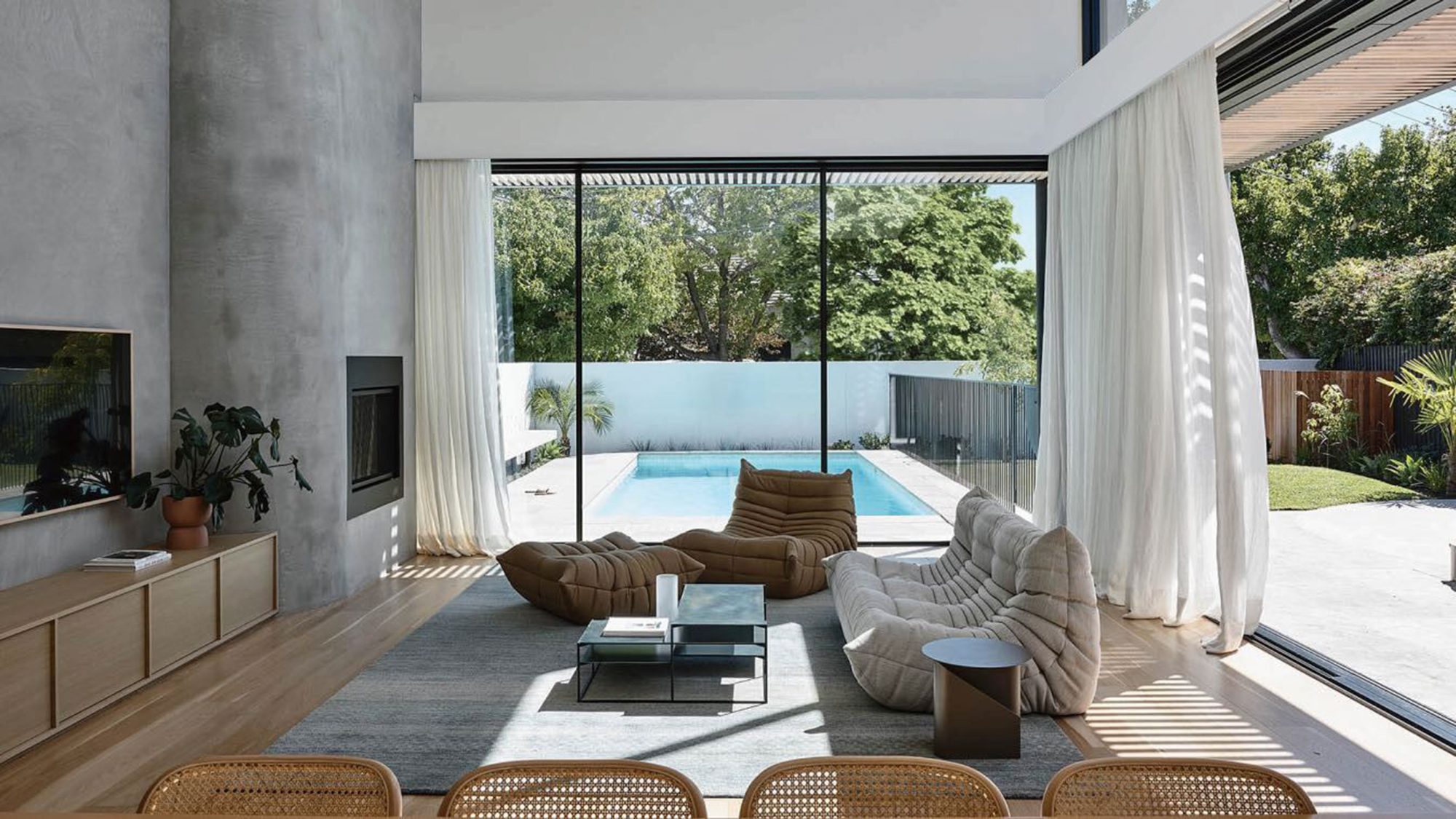 15 panoramic sliding doors